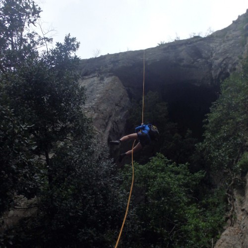 Rappel Avec Les Moniteurs D'escalade De Montpellier