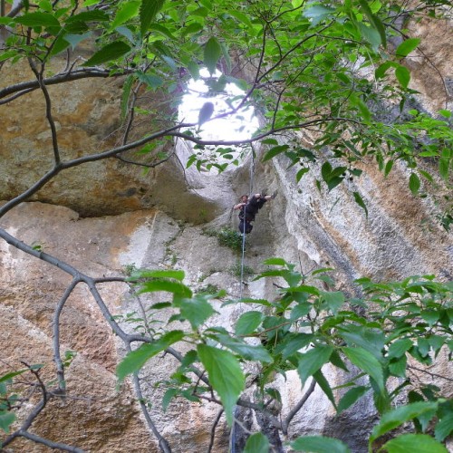 Rappel En Escalade Entre Nîmes Et Montpellier Dans Le Gard Et L'Hérault