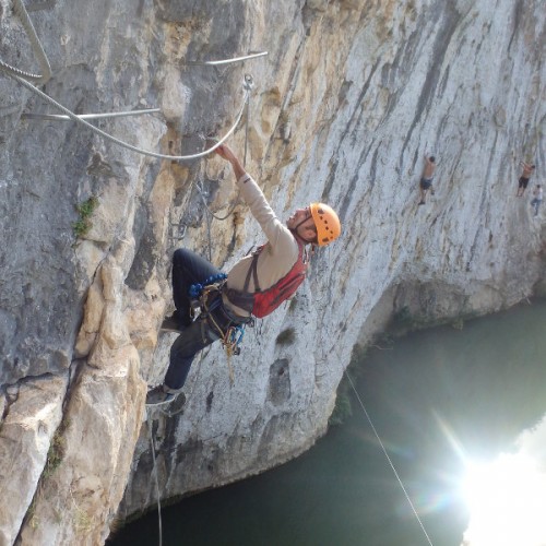 Via-ferrata Dans Le Gard Près De Lunel Et Montpellier, à Côté De Saint-Sériès.