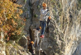 Via-ferrata Dans Le Gard Près De Lunel Et Saint-Sériès, Avec Les Moniteurs De Montpellier