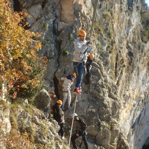 Via-ferrata Dans Le Gard Près De Lunel Et Saint-Sériès, Avec Les Moniteurs De Montpellier