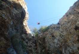 Via-ferrata Et Pont De Singe Dans Le Gard, Près Du Vidourle à Lunel