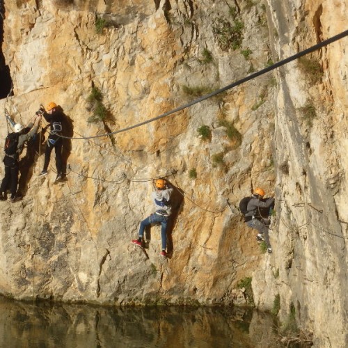 Via-ferrata Dans L'Hérault Et Le Gard Près De Montpellier Avec Les Moniteurs Du Languedoc-Roussillon