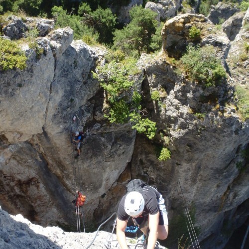 Via-ferrata Dans L'Hérault Près De Montpellier Aux Portes Du Gard Avec Nos Moniteurs