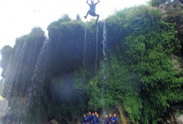 Canyoning à St-Guilhem Le Désert Près De Montpellier Dans L'Hérault En Occitanie