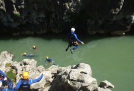 Randonnée Aquatique Au Pont Du Diable Près De Saint-Guilhem Le Désert Et Montpellier Dans L'Hérault