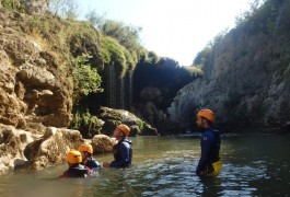 Randonnée Aquatique à St-Guilhem Le Désert Près Du Pont Du Diable Et Montpellier