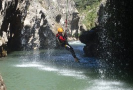 Canyoning Et Rappel à Montpellier Dans L'Hérault En Languedoc-Roussillon