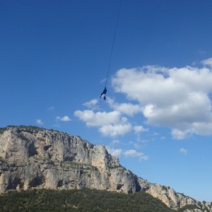 Rappel Et Saut Pendulaire Près De Montpellier à Saint-Guilhem Le Désert Dans L'Hérault