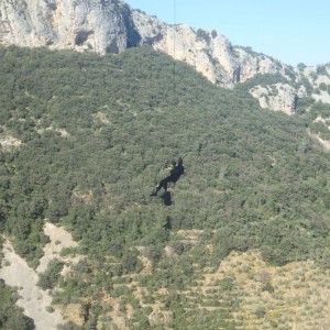 Saut Pendulaire Près De Montpellier à Saint-Guilhem Le Désert Au Roc De La Bissone