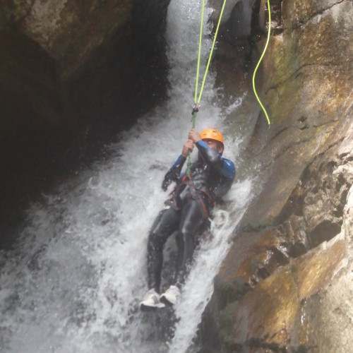 Canyon Du Tapoul En Cévennes, Près Du Village De Rousses En Lozère, Avec Les Moniteurs D'Entre 2 Nature.