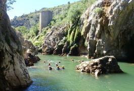 Canyon Du Diable Près De Saint-Guilhem Le Désert Et Montpellier En Occitanie