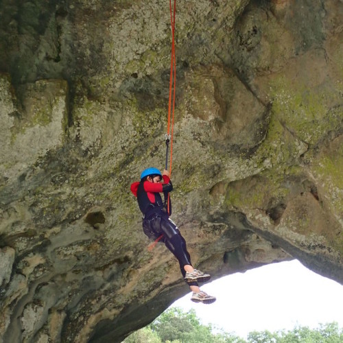 Canyon Et Rappel Près De Montpellier Au Ravin Des Arcs