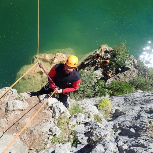 Canyon Du Ravin Des Arcs Près De Montpellier Et Son Rappel-tyrolienne