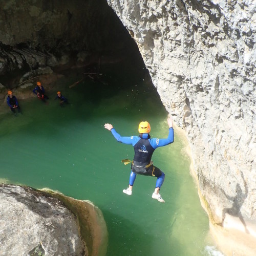 Saut Final Au Canyon Du Ravin Des Arcs Près De Montpellier