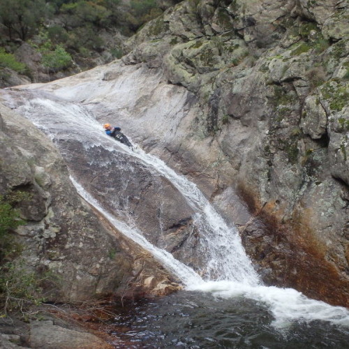 Canyon Du Rec Grand à Béziers Et Son Gros Toboggan