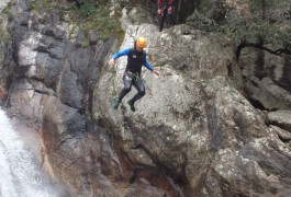 Sauts Au Canyon Du Rec Grand Autour De Béziers Dans L'Hérault