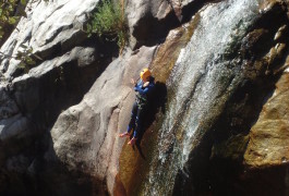 Canyon Du Rec Grand Et Son Toboggan Dans L'Hérault