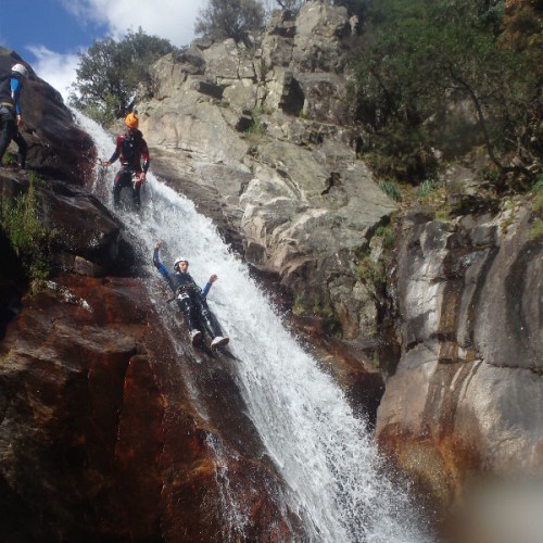 Canyon Du Rec Grand Et Ses Toboggans à Sensations Près De Béziers