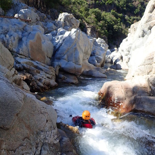 Canyoning Près D'Anduze Et Alès Au Canyon Du Soucy Dans Le Gard