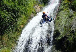 Canyoning Dans Le Canyon De L'Albès Au Caroux En Languedoc