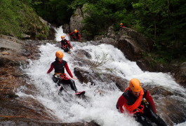 Canyoning Au Canyon Des Cascades D'Orgon Près Du Mont Aigoual Dans Les Cévennes