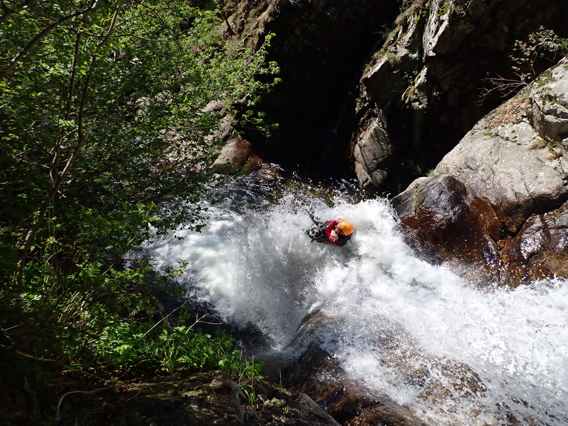 canyoning-cevennes-toboggan-cascades-orgon