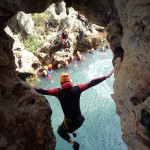 Canyoning Et Saut Au Canyon Du Diable Dans Les Gorges De L'Hérault, Près De Montpellier