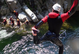 Canyoning Dans Le Gard Près De Nîmes Et Anduze Au Soucy