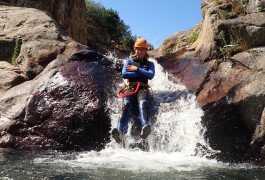 Canyoning à Béziers Et Mons La Trivalle Dans Le Canyon Du Rec Grand