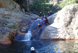 Canyoning à Mons La Trivalle Dans L'Hérault Près De Montpellier