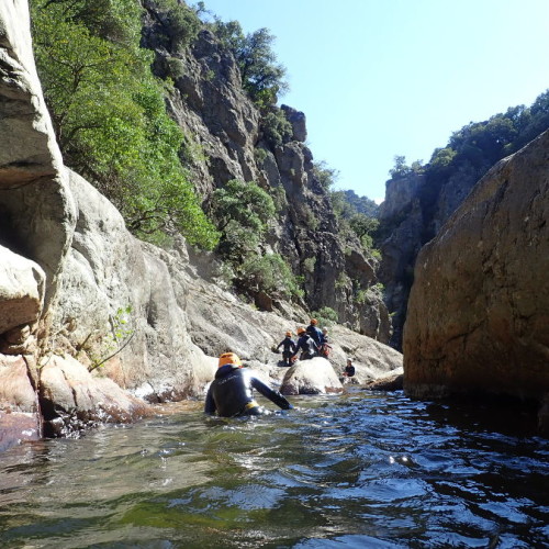 Canyoning à Béziers Dans Le Canyon Du Rec Grand, Dans L'Hérault