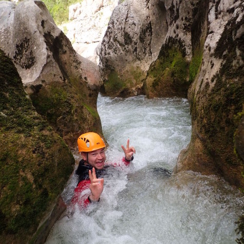 Canyoning Près De Montpellier Dans L'Hérault Au Ravin Des Arcs En Occitanie