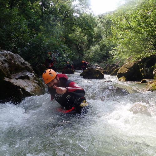 Canyoning Près De Montpellier Dans Cette Randonnée Au Ravin Des Arcs