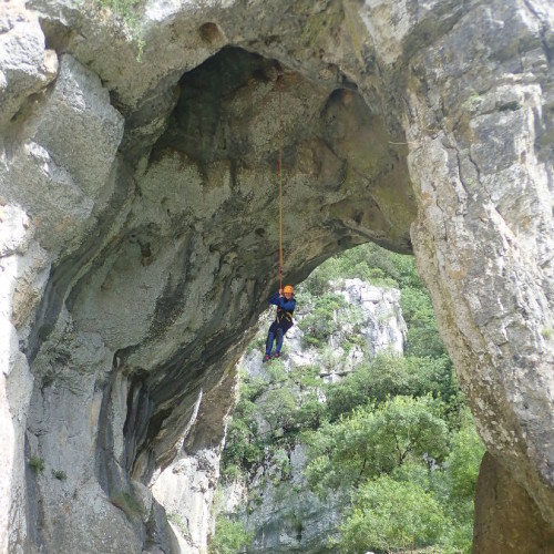 Canyoning Près De Montpellier Et Son Rappel En Fil D'araignée