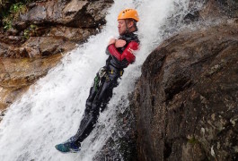 Canyoning Et Toboggan Dans Les Cévennes Près Du Vigan Aux Cascades D'Orgon