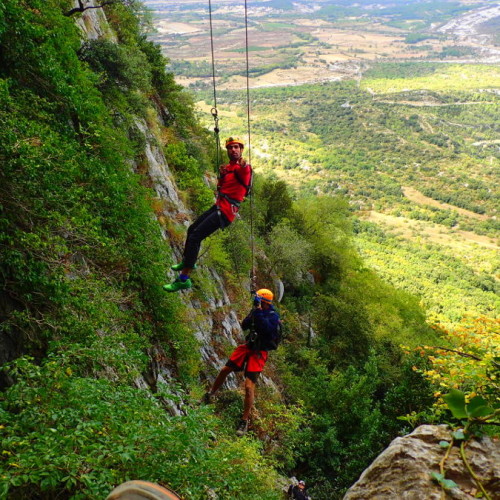 Randonnée-rappel Près De Montpellier Dans L'Hérault Au Pic Saint Loup