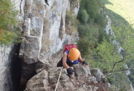 Randonnée-rappel Et Escalade Au Pic Saint-Loup Près De Montpellier