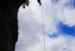 Rappel Près De Montpellier Dans L'Hérault Au Pic Saint-Loup