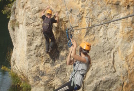 La Tyrolienne De La Via-ferrata Du Vidourle Proche De Nîmes