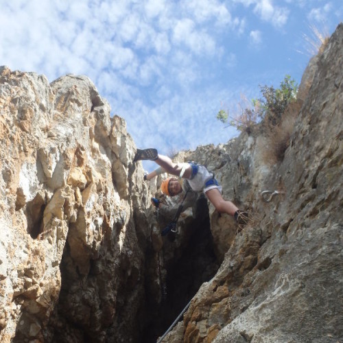 Via-ferrata Aux Portes Du Gard Dans L'Hérault Entre Nîmes Et Montpellier