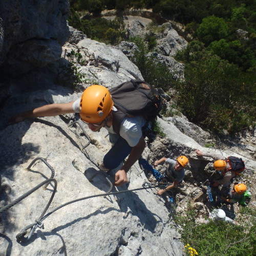 Via-ferrata Du Thaurac Dans L'Hérault Près De Montpellier