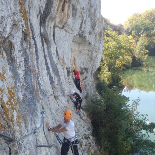 Via-ferrata Près De Nîmes Dans Le Gard