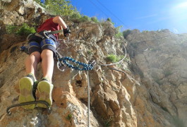 Via-ferrata Du Vidourle Dans Le Gard Près De Nîmes