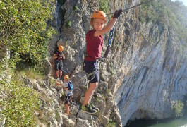 Via-ferrata Du Vidourle Dans Le Gard Près De Nîmes