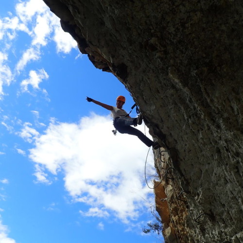 Le Parcours Difficile Dans La Via-ferrata Du Vidourle