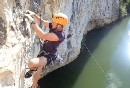 Via-ferrata Au-dessus Du Vidourle Près De Nîmes Dans Le Gard