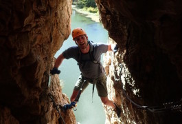 Via-ferrata Au Vidourle Dans Le Gard Près De Nîmes