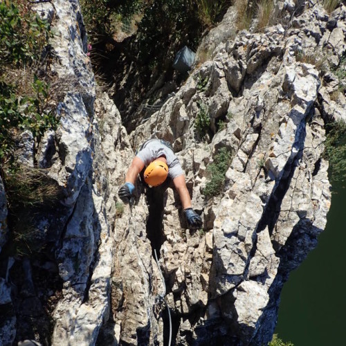 Via-ferrata Du Vidoulre Près De Saint-Sériès Et Nîmes Dans Le Gard